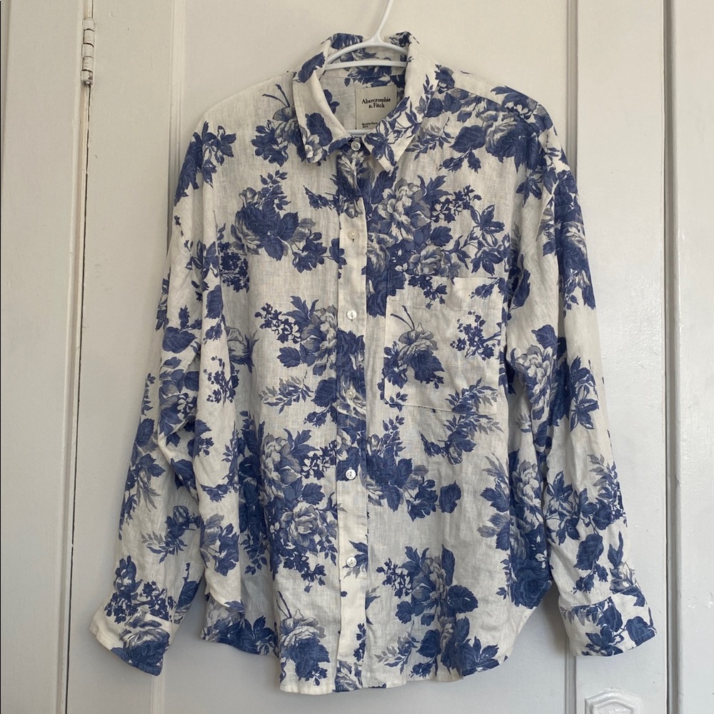Abercrombie & Fitch Blue and White Floral Shirt